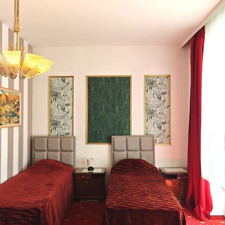 Hotel Viktoria Вена Экстерьер фото