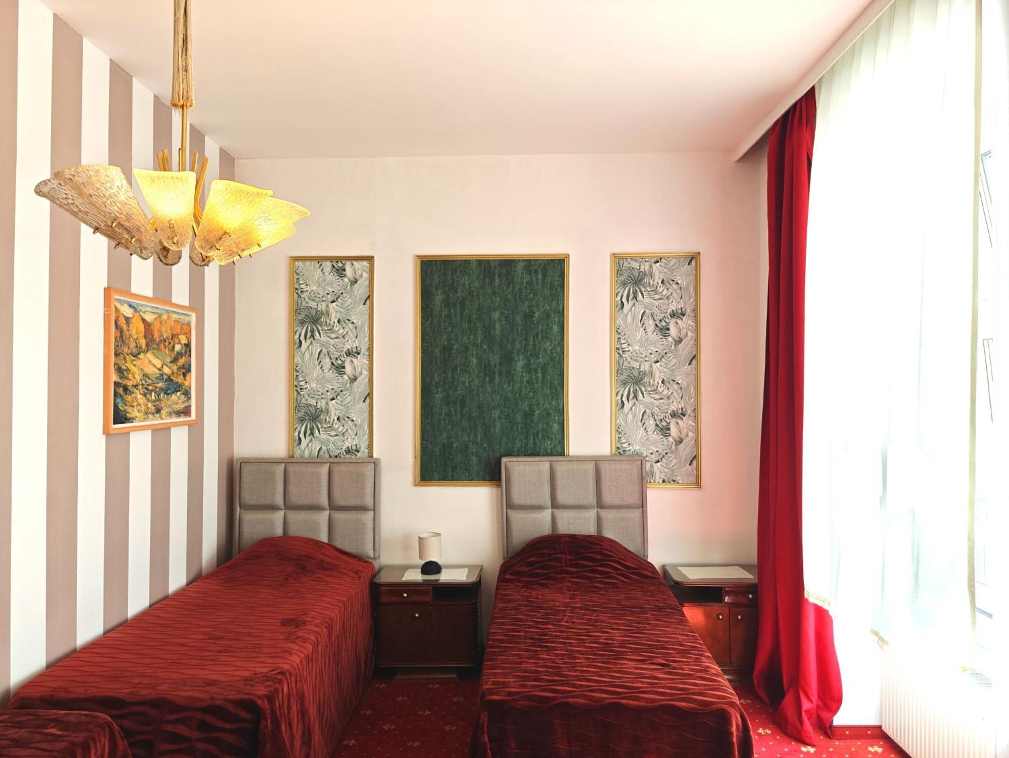 Hotel Viktoria Вена Экстерьер фото