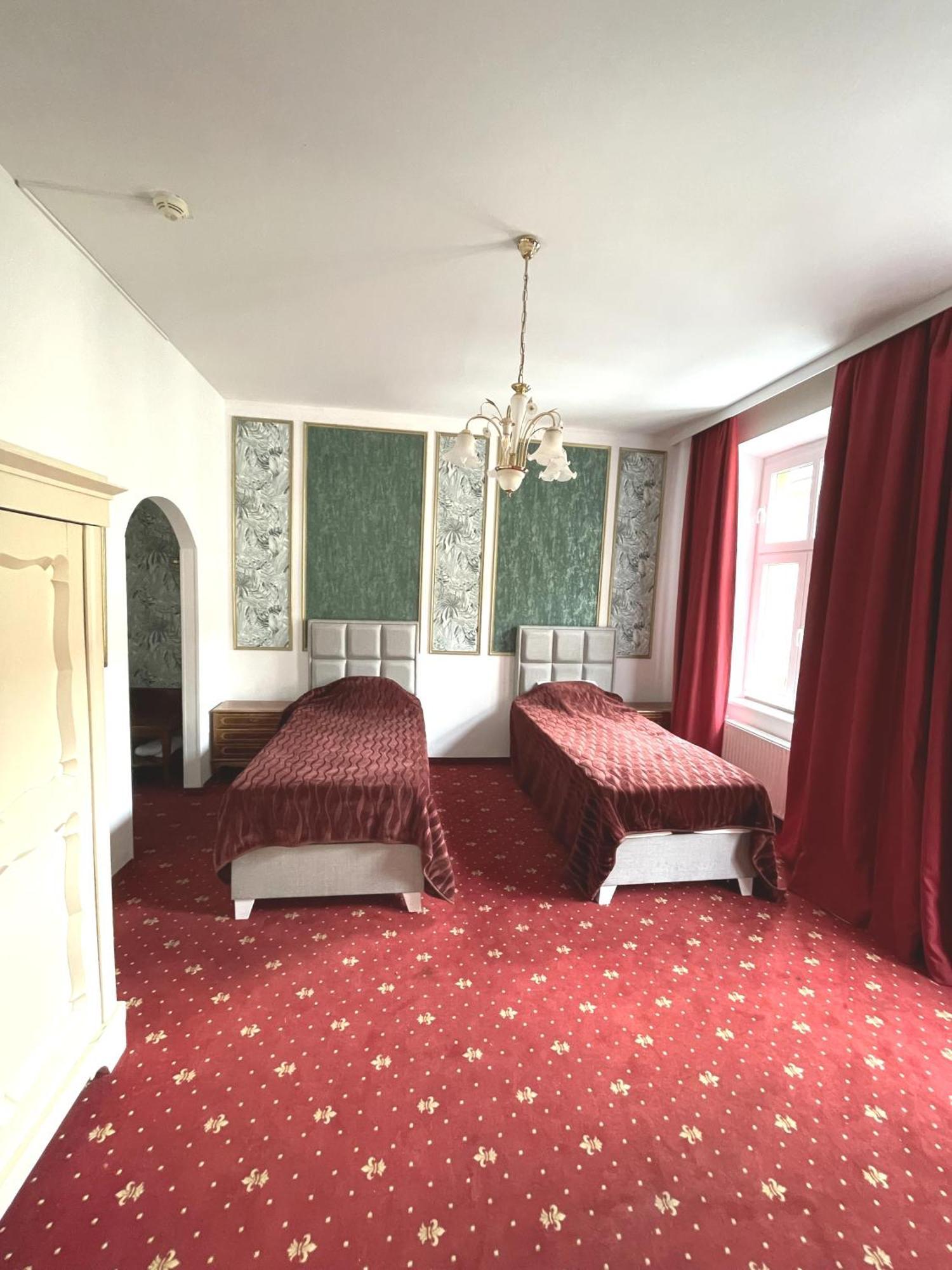 Hotel Viktoria Вена Экстерьер фото