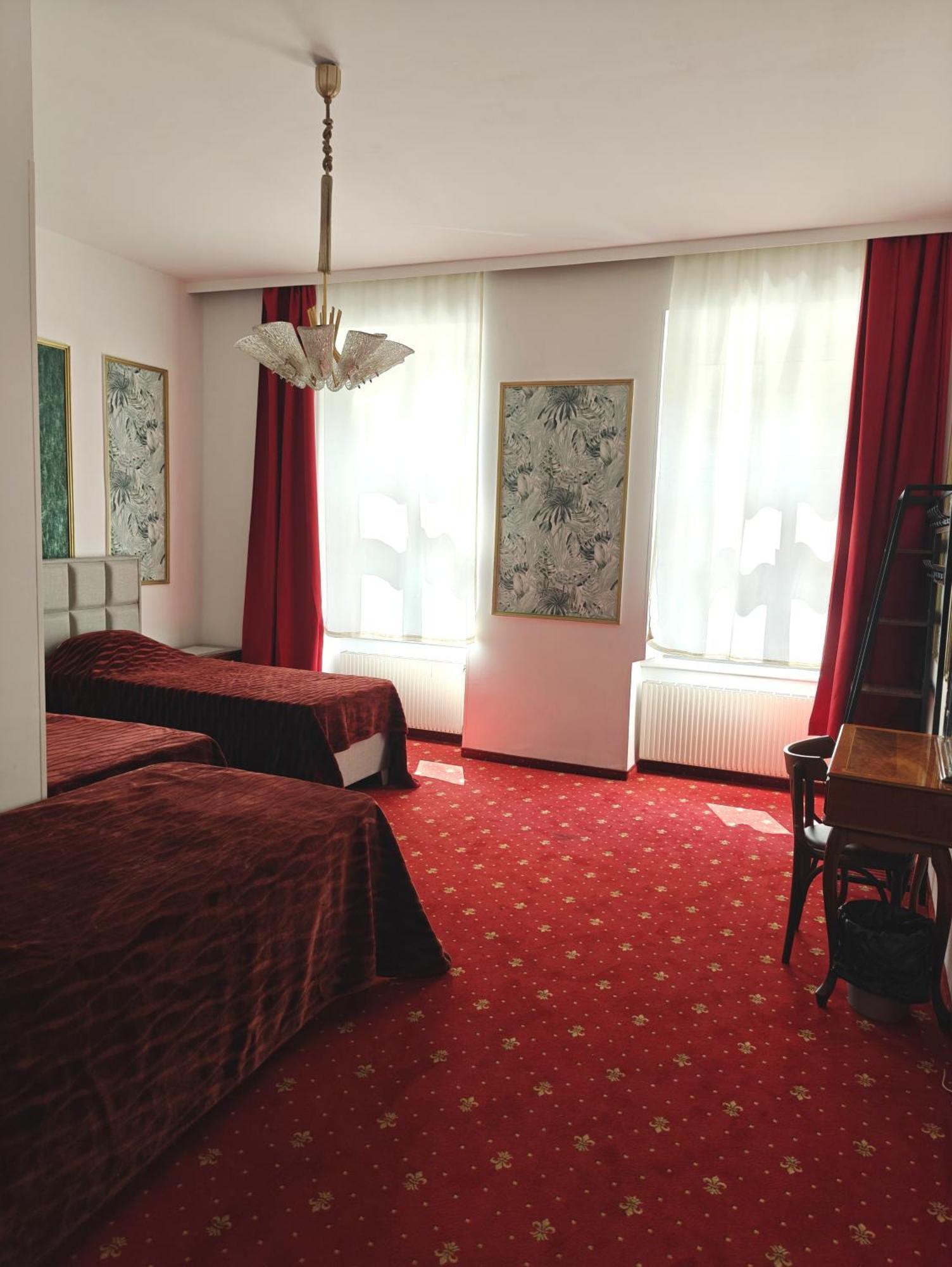 Hotel Viktoria Вена Экстерьер фото