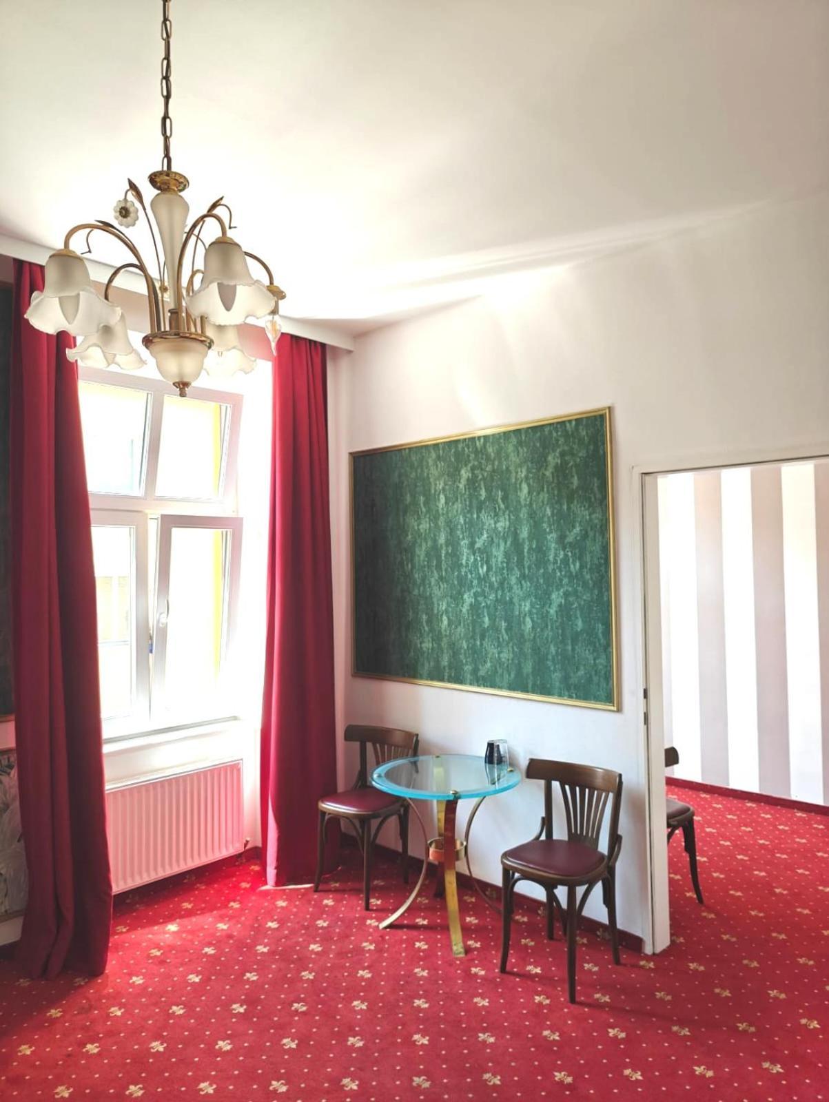 Hotel Viktoria Вена Экстерьер фото