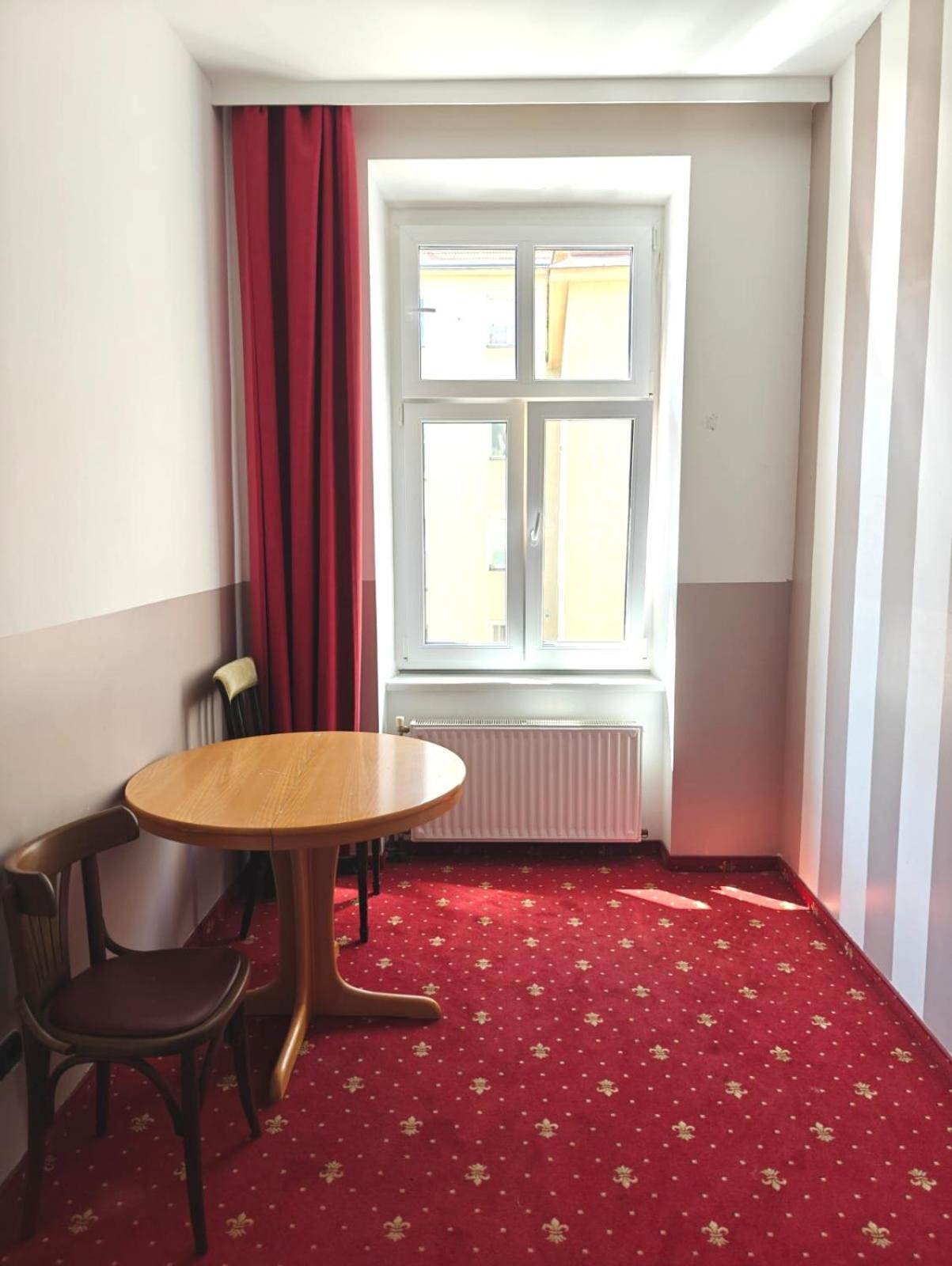 Hotel Viktoria Вена Экстерьер фото