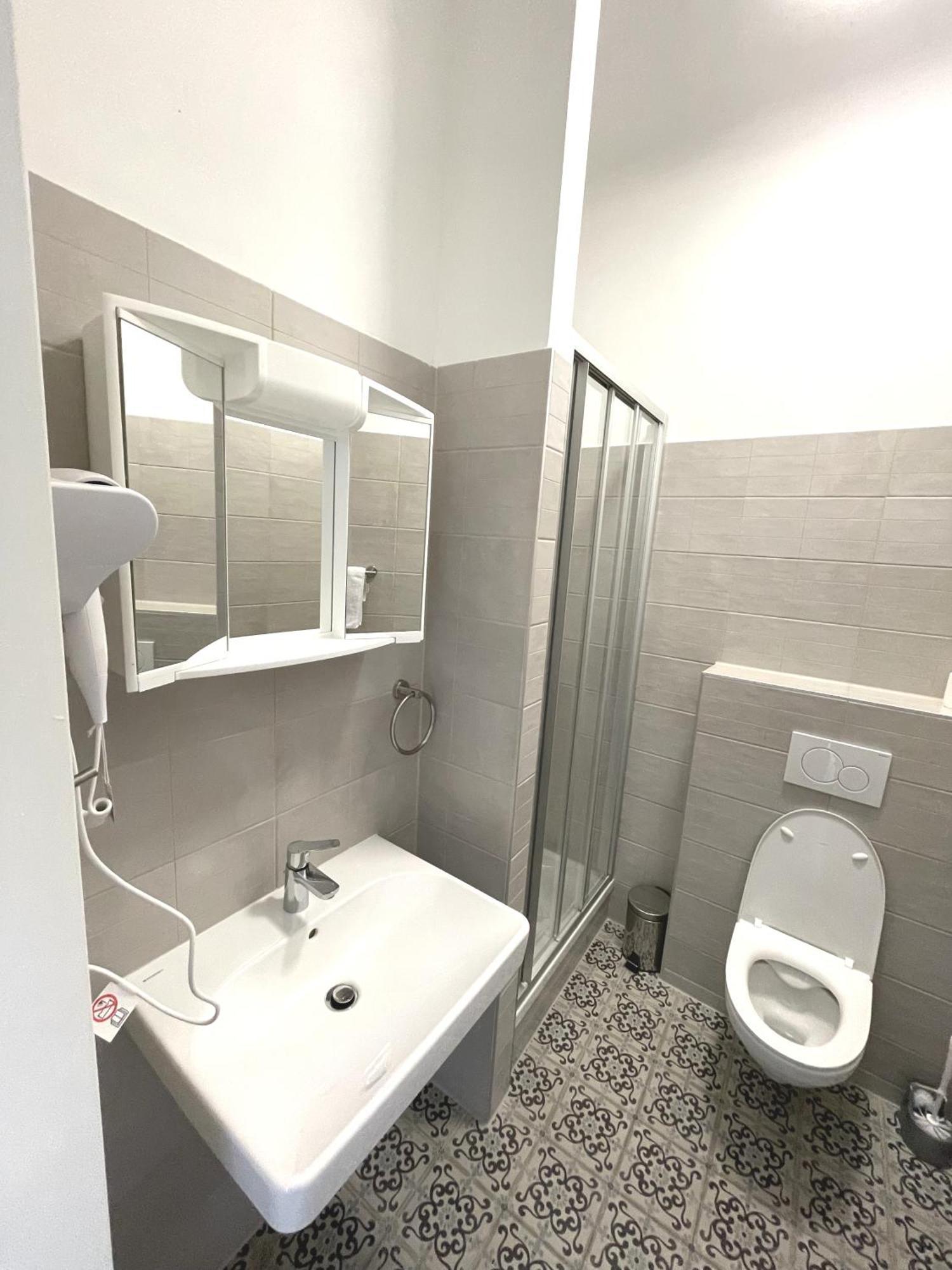Hotel Viktoria Вена Номер фото